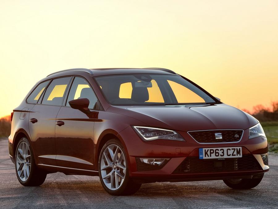  Seat Leon ST FR 2014 года  (UK) (фото 7 из 13)